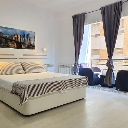אליקאנטה Casamila Guest House מראה חיצוני תמונה