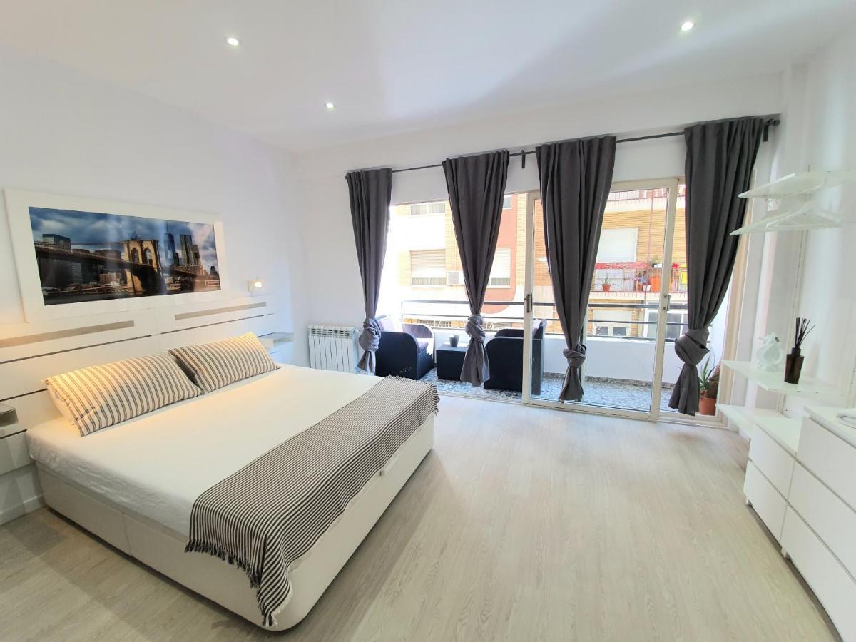 אליקאנטה Casamila Guest House מראה חיצוני תמונה